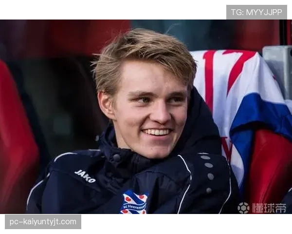 厄德高与德容中场推进能力及节奏控制机制对比